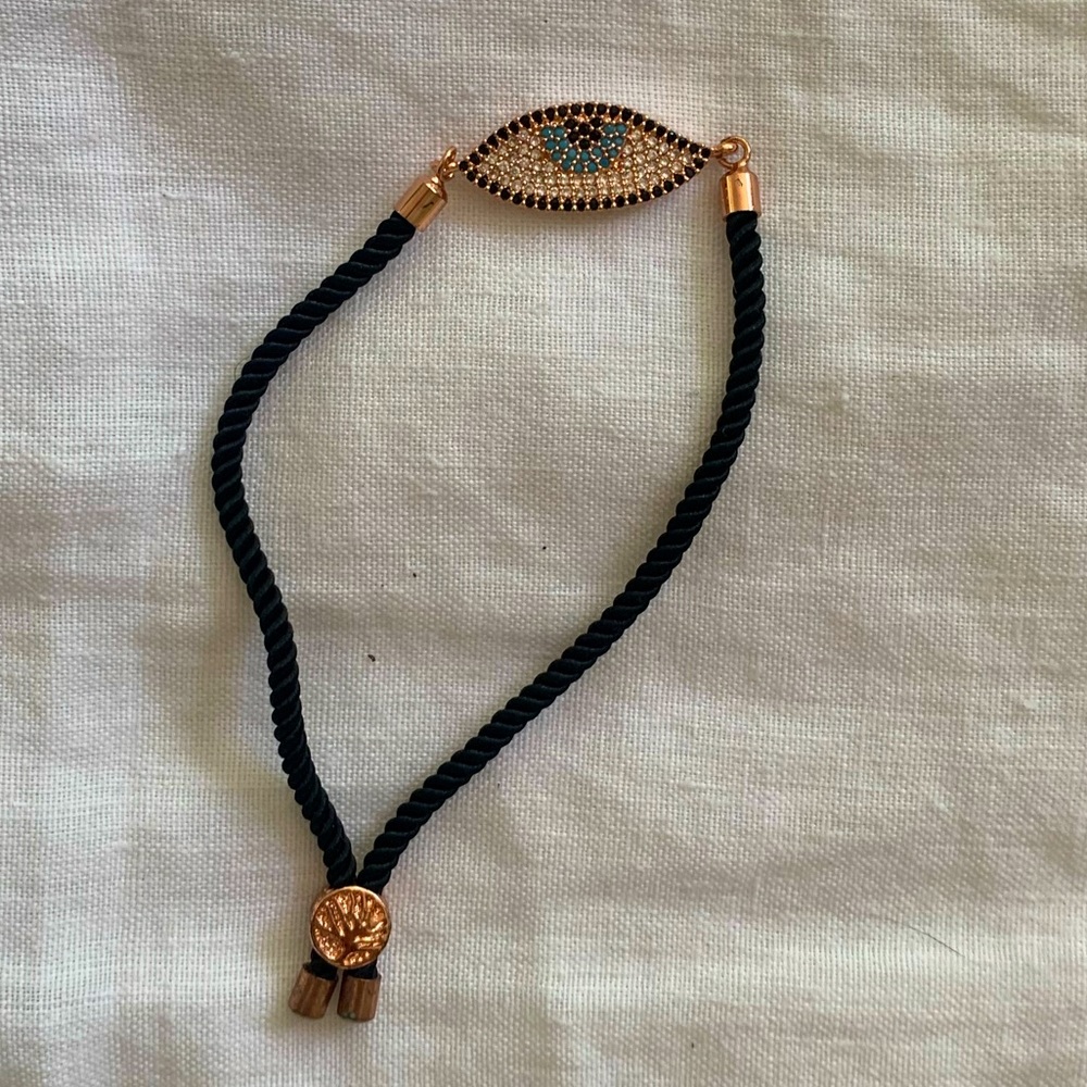 Evil eye bracelet with diamonds